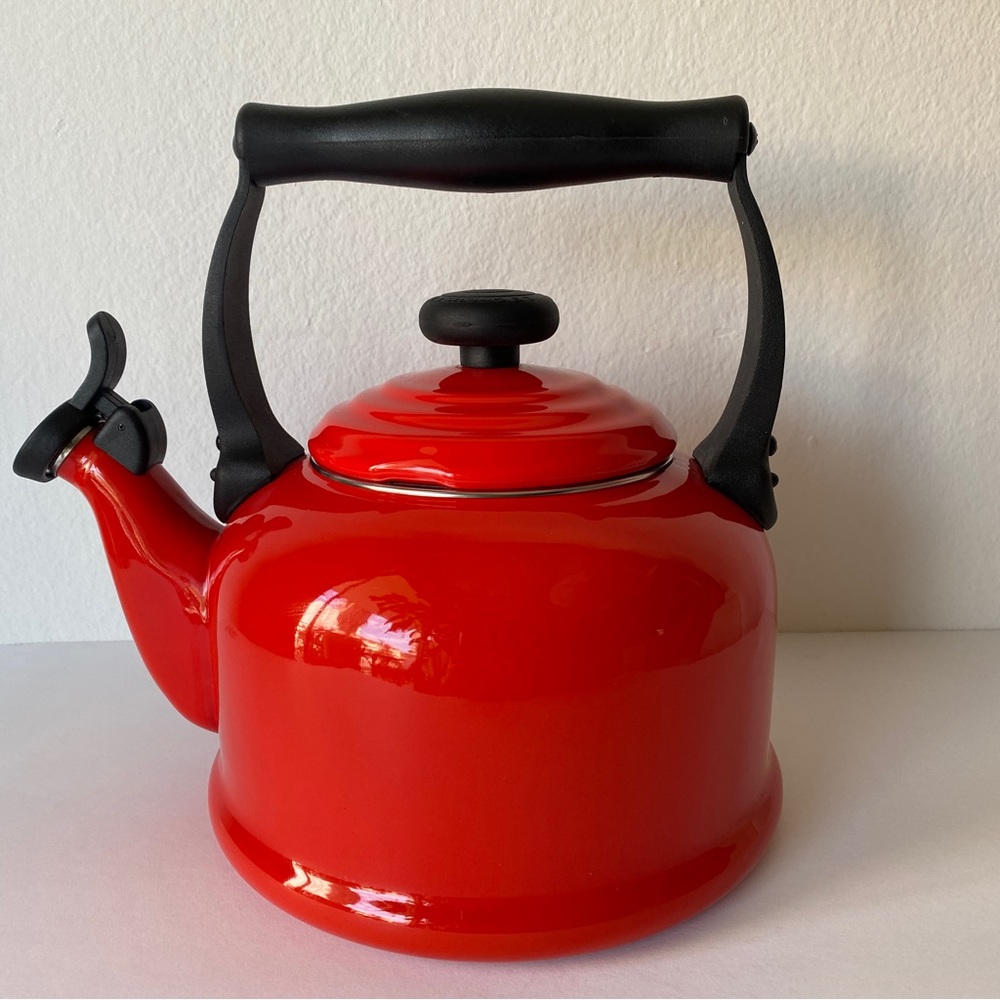 Le Creuset Cherry Red Whistling Kettle - Picture 11 of 11